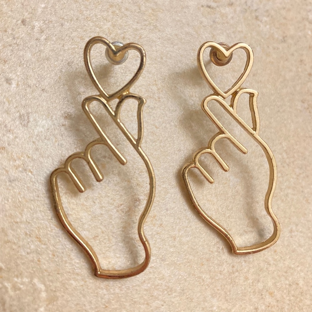 Korean Little Hearts Earrings